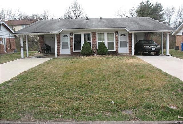 1st image of 285 Saint Eugene Ln