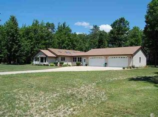 11876 Woody Rd, Roscommon, MI 48653