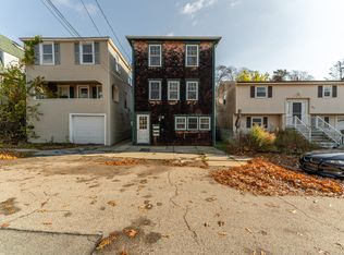 47 Stuart Ave, New London, CT 06320