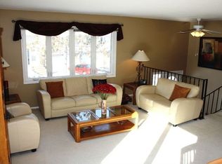 8411 W 100th St, Bloomington, MN 55438