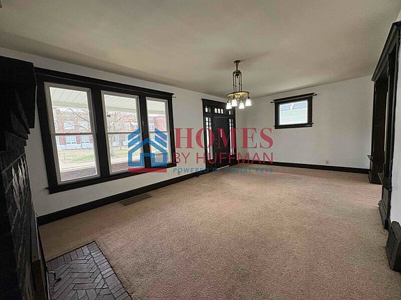 3rd image of 654 Lincoln Ave