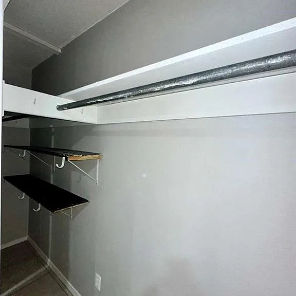 900 E Dallas Ave #17 — Photo 20