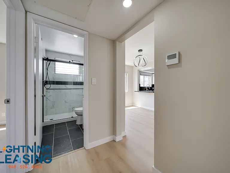 1035 N Hayworth Ave #110 — Photo 14