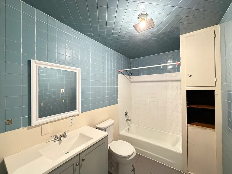 67 Barton St #2 — Photo 23