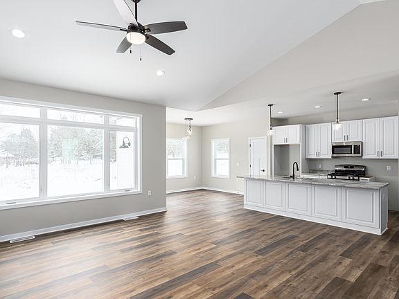 5th image of 660 Valley View Dr