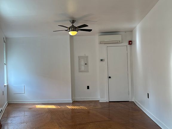 2nd image of 1301 Frankford Ave #2R