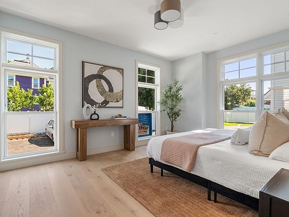 3rd image of 37 Pearl St #4