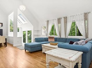 14 Banquo Brae Rd, Brookfield, CT 06804