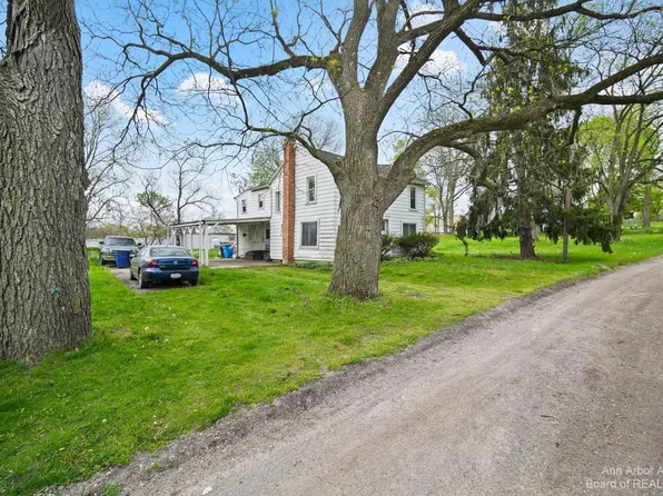 621 Spring St, Manchester, MI 48158