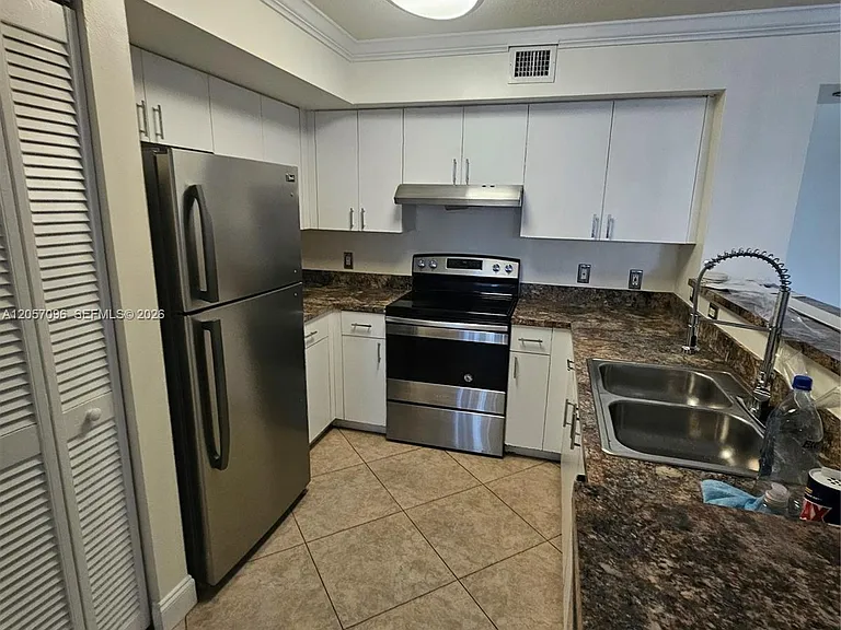 12124 Saint Andrews Pl #107 — Photo 3
