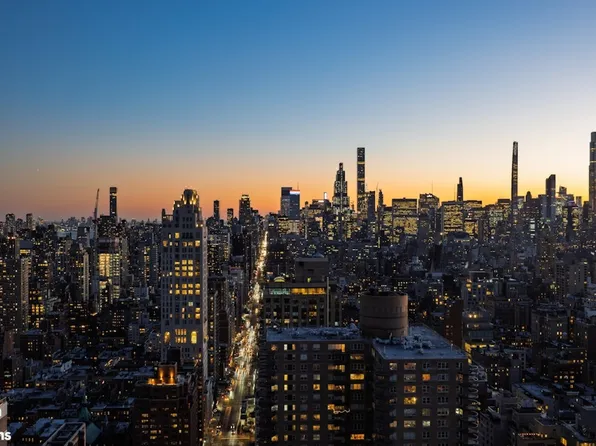 180 East 88th Street PH44 image 3 of 26