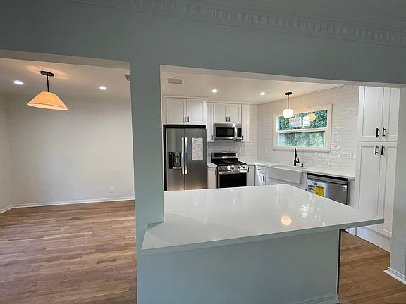 2nd image of 2478 N Gower St #2478