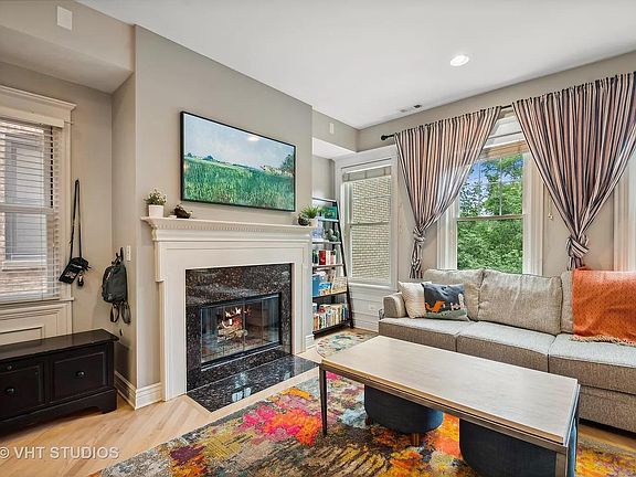 2nd image of 4216 N Ashland Ave APT 2