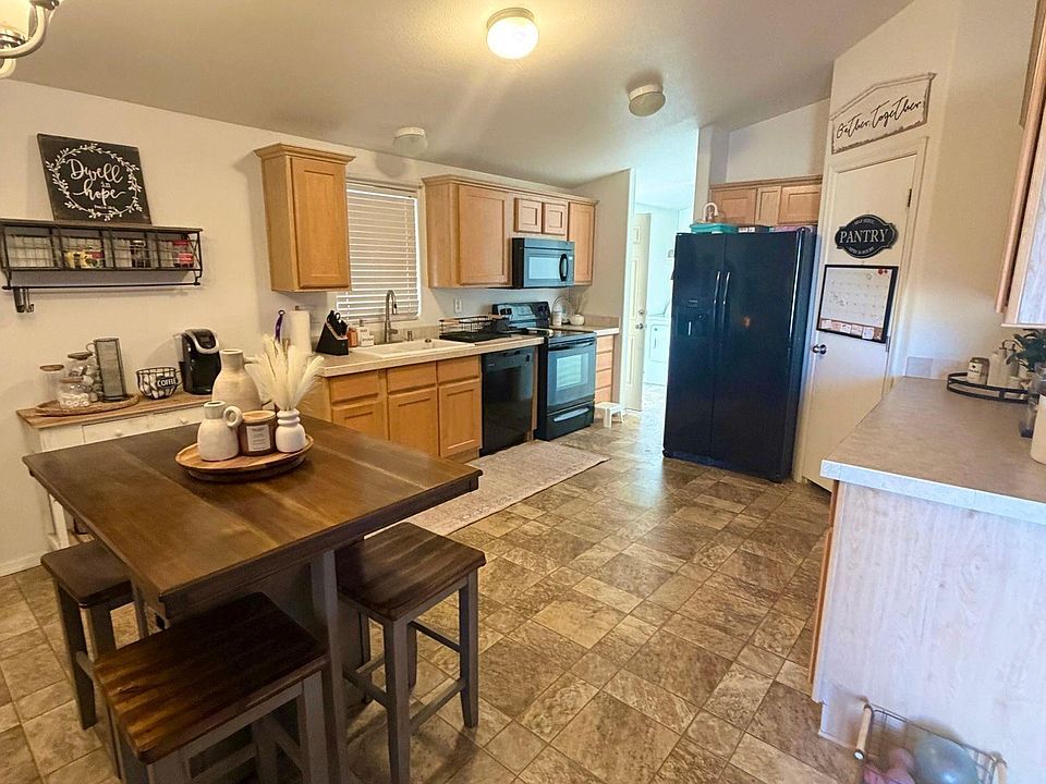 2203 Algerita St, Carlsbad, NM 88220 | Zillow