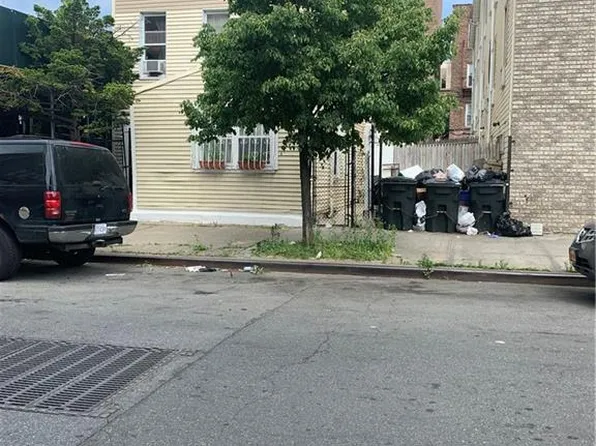 1682 Weeks Ave, Bronx, NY 10457