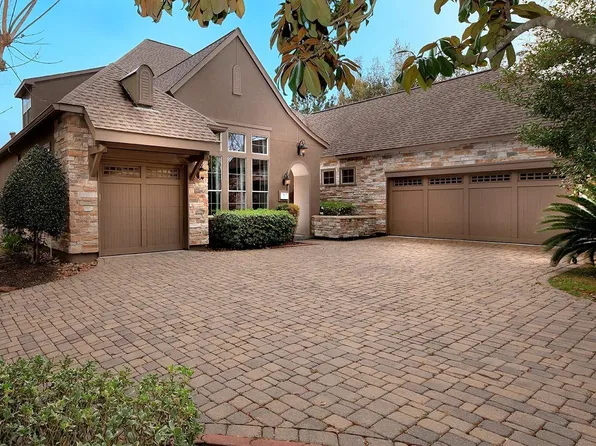 7 Cotillion Ct, Spring, TX 77382