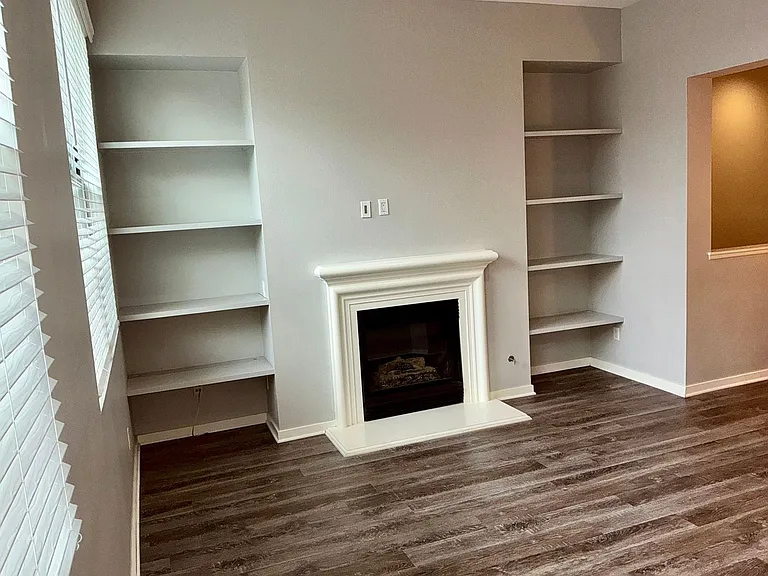 537 W Maple Ave — Photo 21