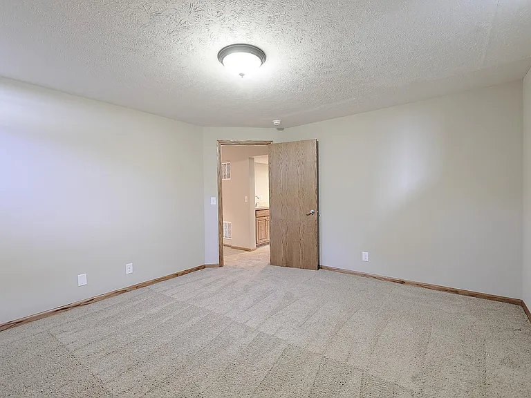 8919 Truchard Rd — Photo 22
