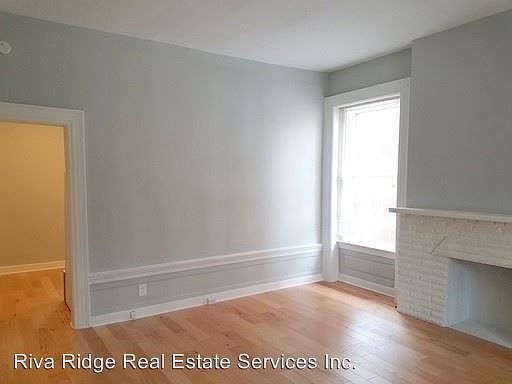 2nd image of 5916 Howe St APT B2