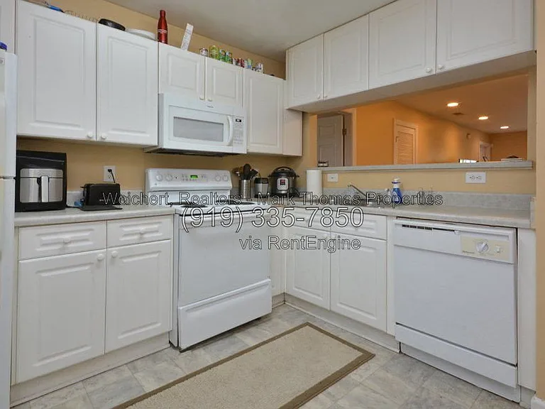 929 Morreene Rd #D33 — Photo 12