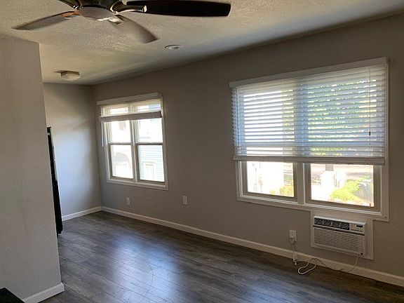 5th image of 1905 21st St APT 10