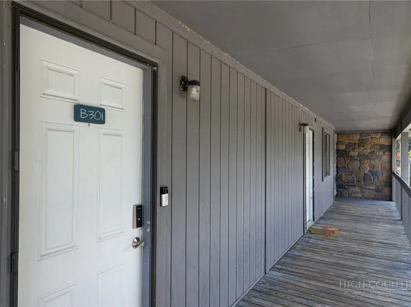 521 Meadowview Drives #B301, Boone, NC 28607