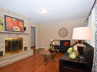 106 N Rustic Rd, East Peoria, IL 61611