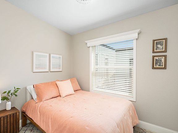 5th image of 8250 Lankershim Blvd #0