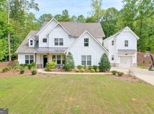 16145 Grand Litchfield Dr, Roswell, GA