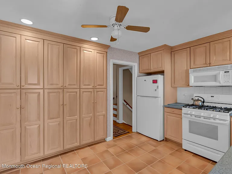 1305 Allaire Rd — Photo 8