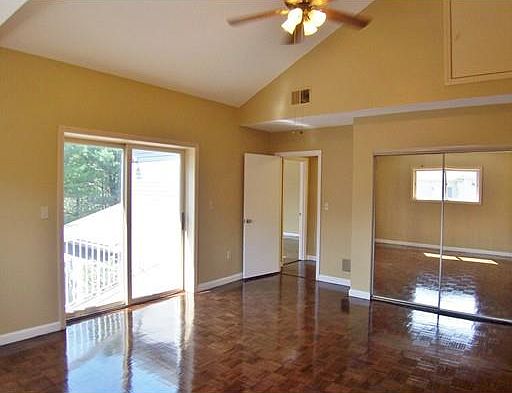 3rd image of 39 Whalers Ln
