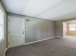 1927 A St, Lincoln, NE 68502
