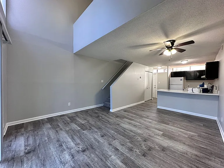 The Hammond Apartments — Photo 42