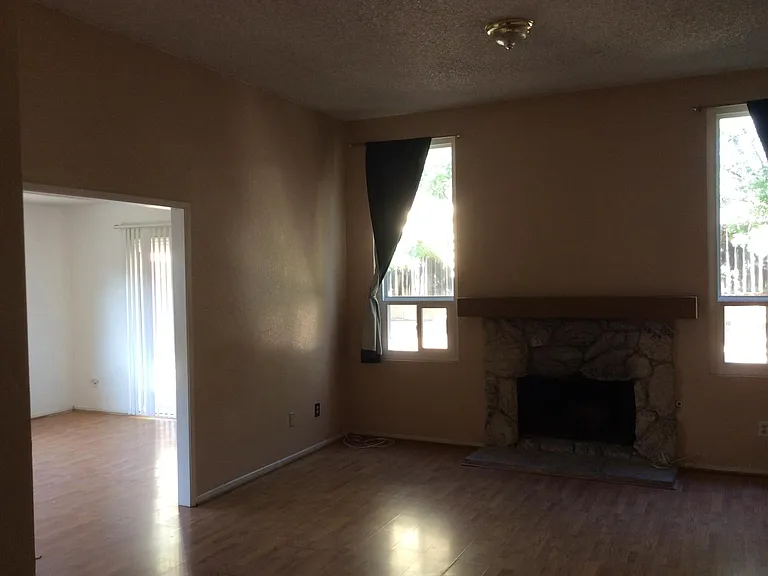 610 Jeremy Ct — Photo 4