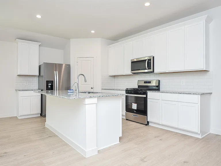1130 Vista Pointe Dr — Photo 13