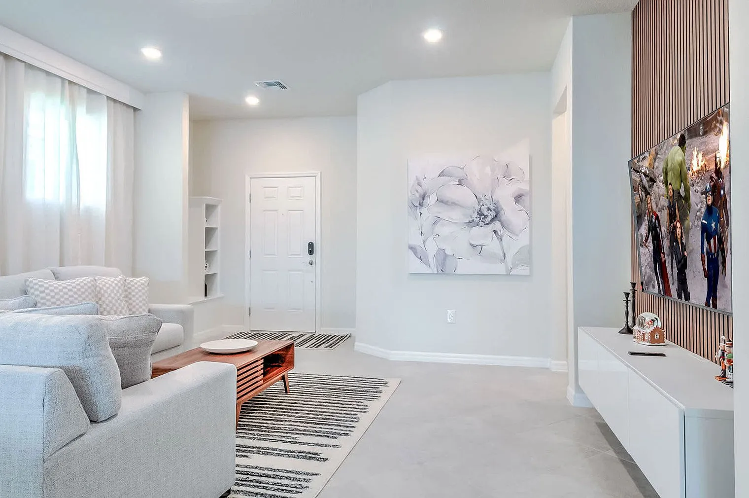 5 bed, 5.0 bath, 2583 sqft, $4,208 — Photo 1