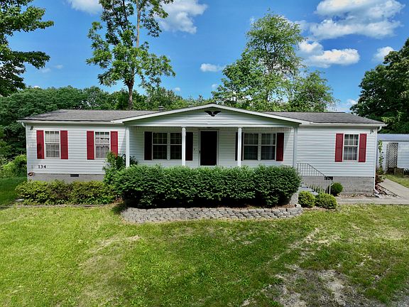 3rd image of 134 Terry Ln