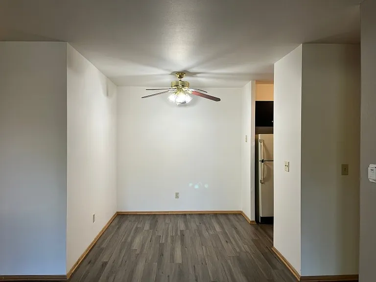 One Bedroom (A) Dining Room