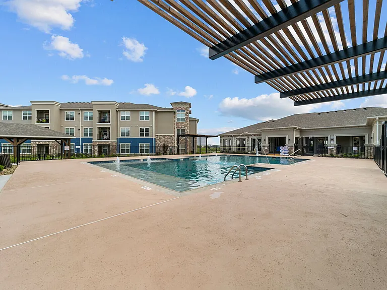 Cross Timbers Apartments — Photo 37