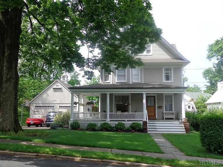 1st image of 8 Great Oak Ln