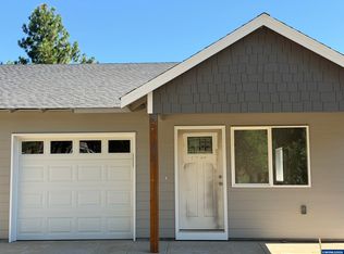 1720 Cedar St, Sweet Home, OR 97386
