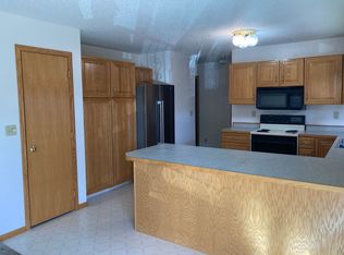 309 3rd Ave NW #1, Mandan, ND 58554