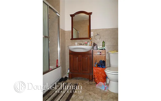 Rented by Douglas Elliman | media 27