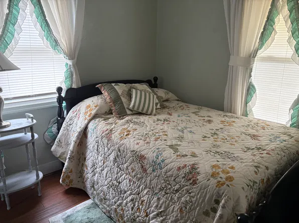 208 Myrtle St, Staunton, VA 24401