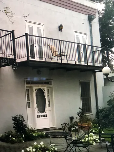 323 Morgan St Photo 1