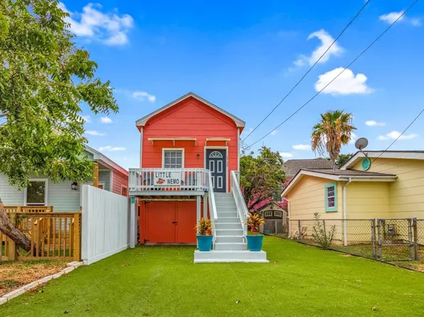 1725 Avenue N 1/2, Galveston, TX 77550