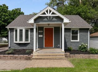 2210 60th St, Des Moines, IA 50322
