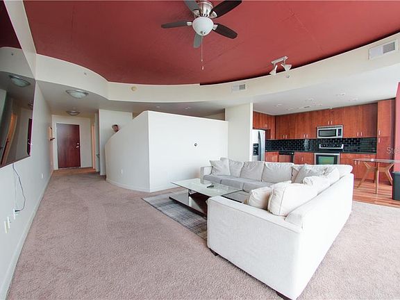 3rd image of 155 Court Ave #2809