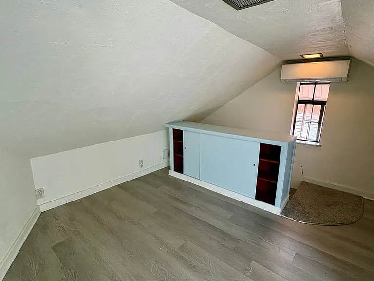 6040 Marquette Ave — Photo 16