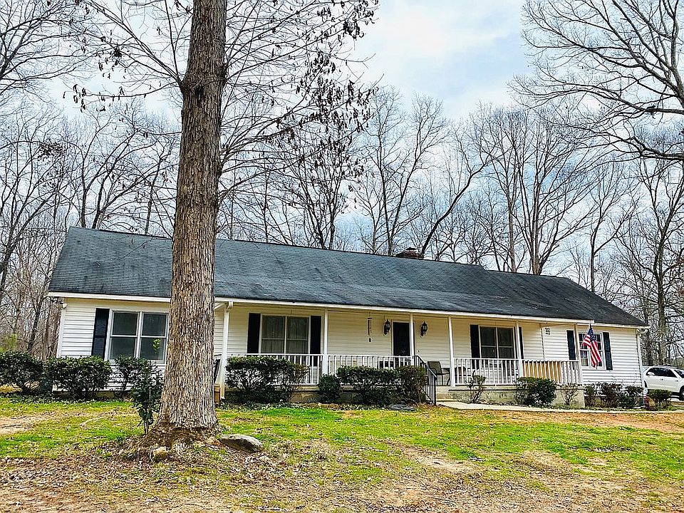 1st image of 100 E Lake Dr